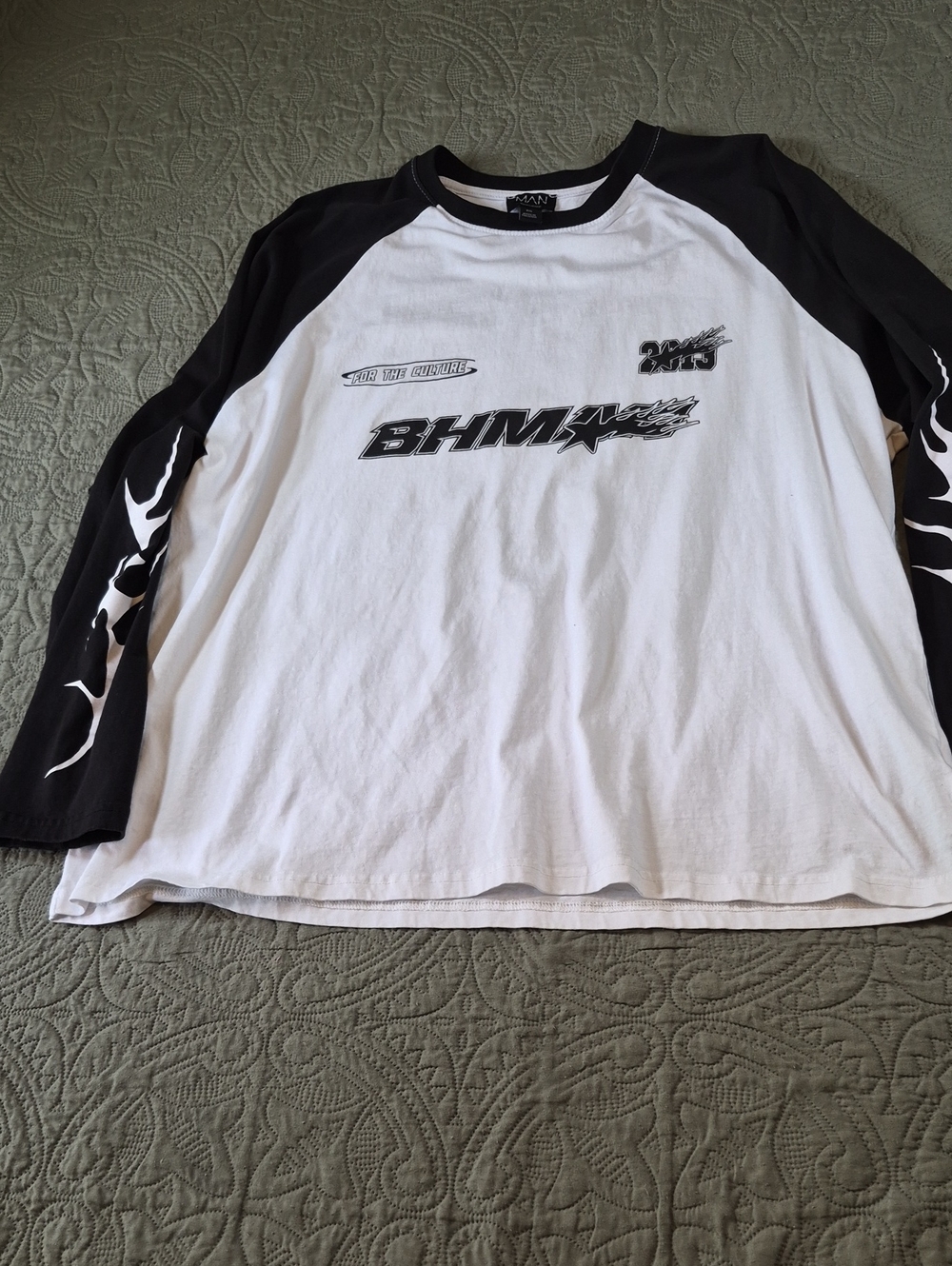 H&M Black & White Raglan Long-Sleeve Graphic Tee